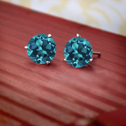 Earrings in 18K White Gold