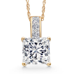 Pendant in 14K Yellow Gold