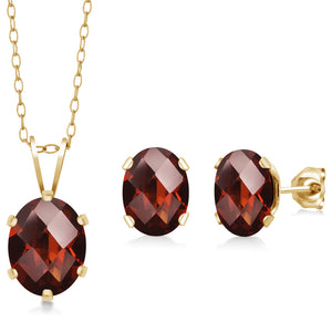Red Garnet - Checkerboard - January_Pendant Earrings Set in 925 Yellow Gold Plated Silver
