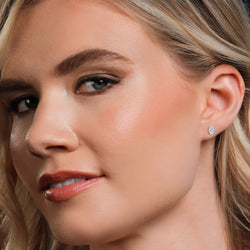Earrings in 14K White Gold