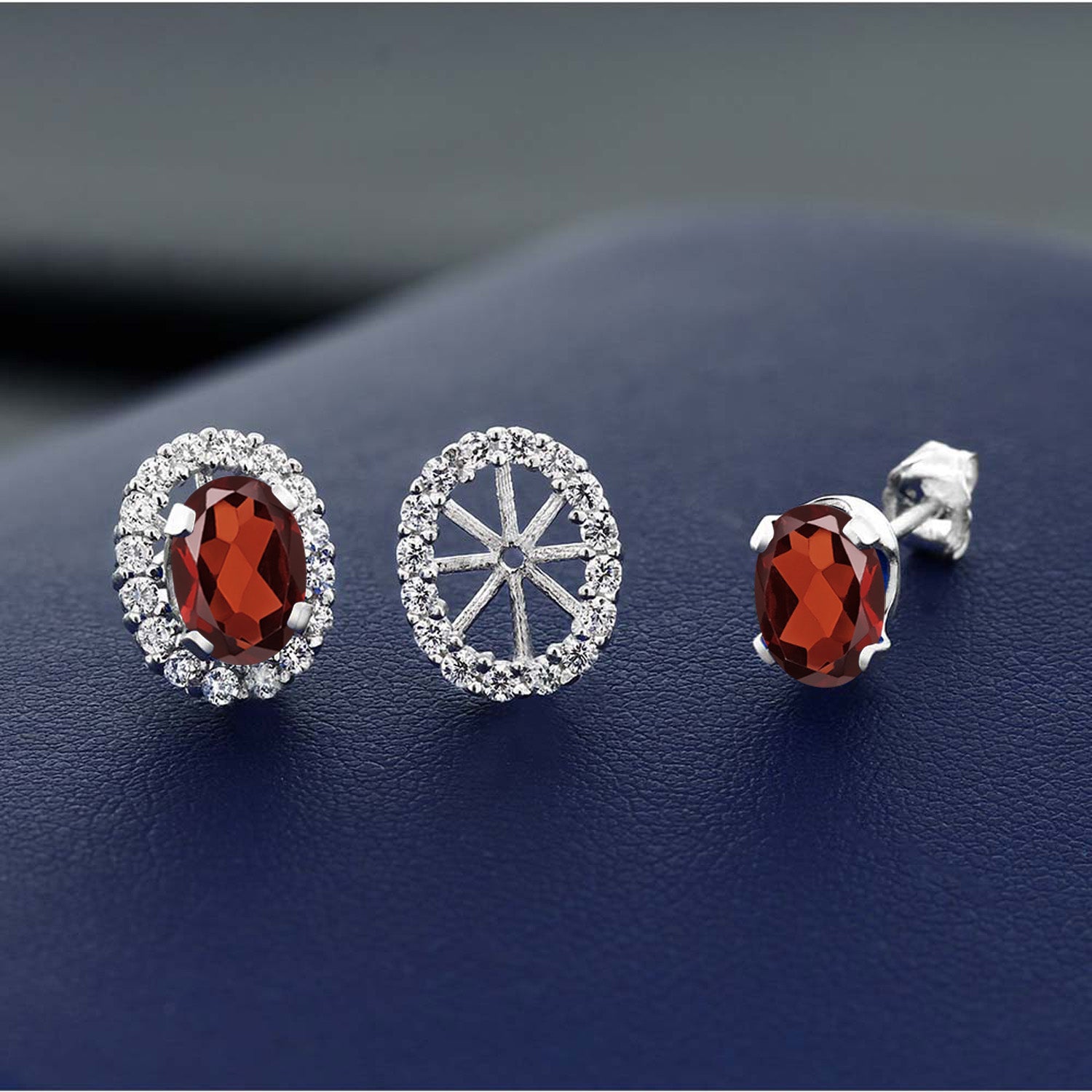 Garnet - January_Earrings in 925 Sterling Silver