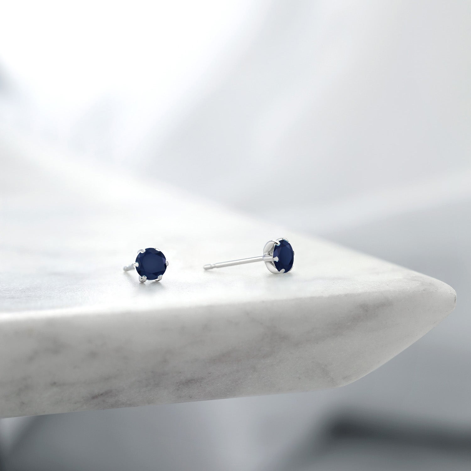 Earrings in Platinum