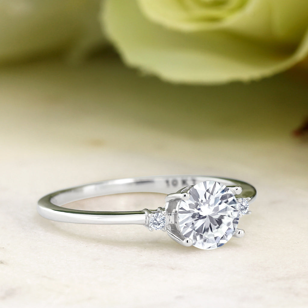 Ring in 10K White Gold