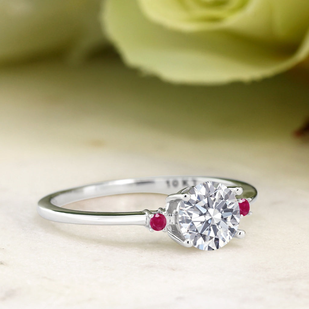 Ring in 10K White Gold