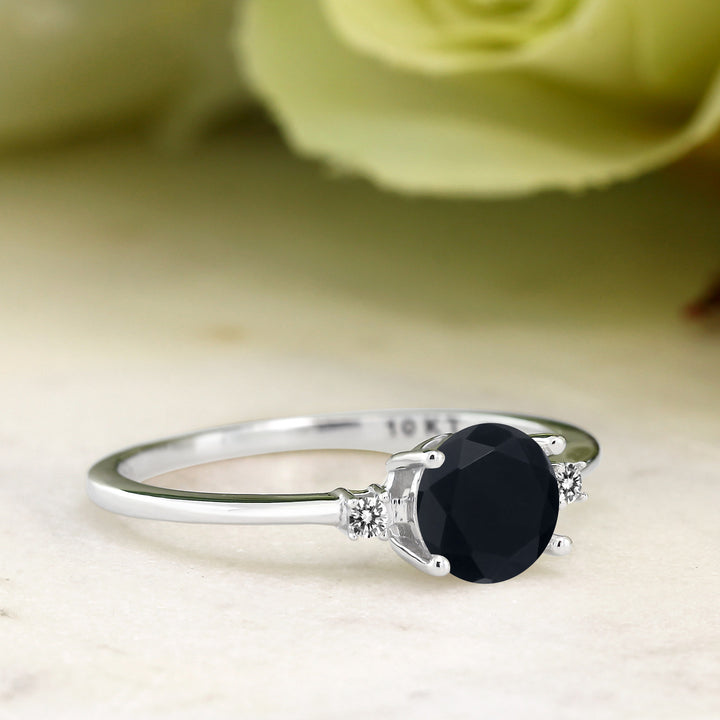 Ring in 10K White Gold