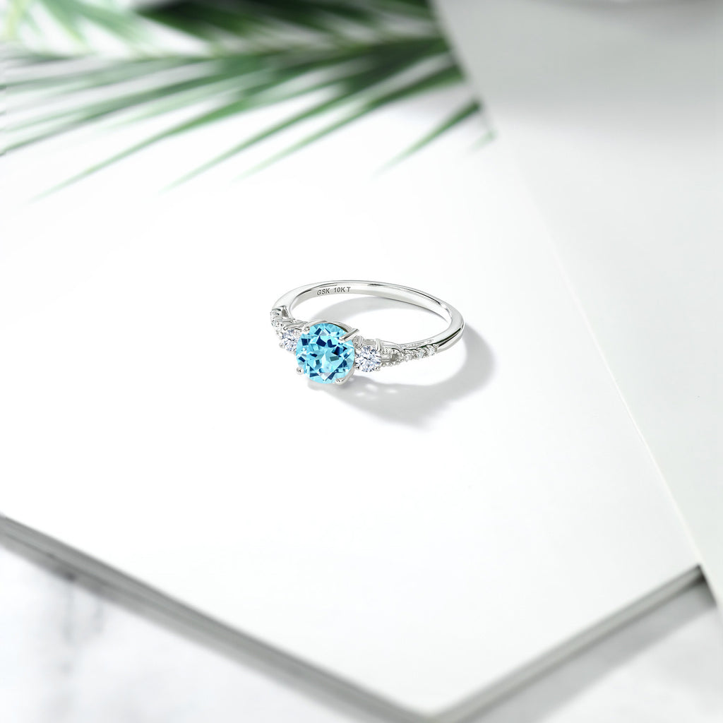 Ring in 10K White Gold
