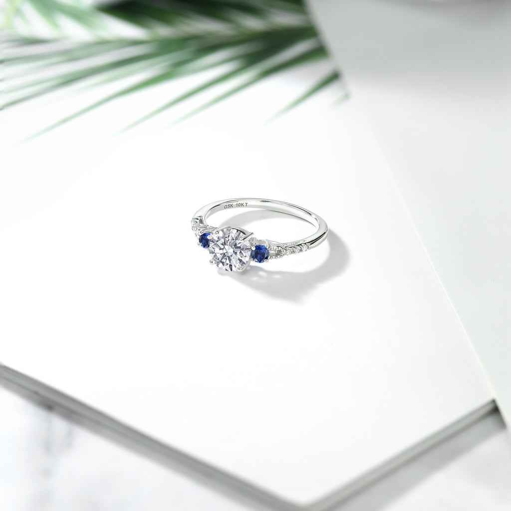 Ring in 10K White Gold