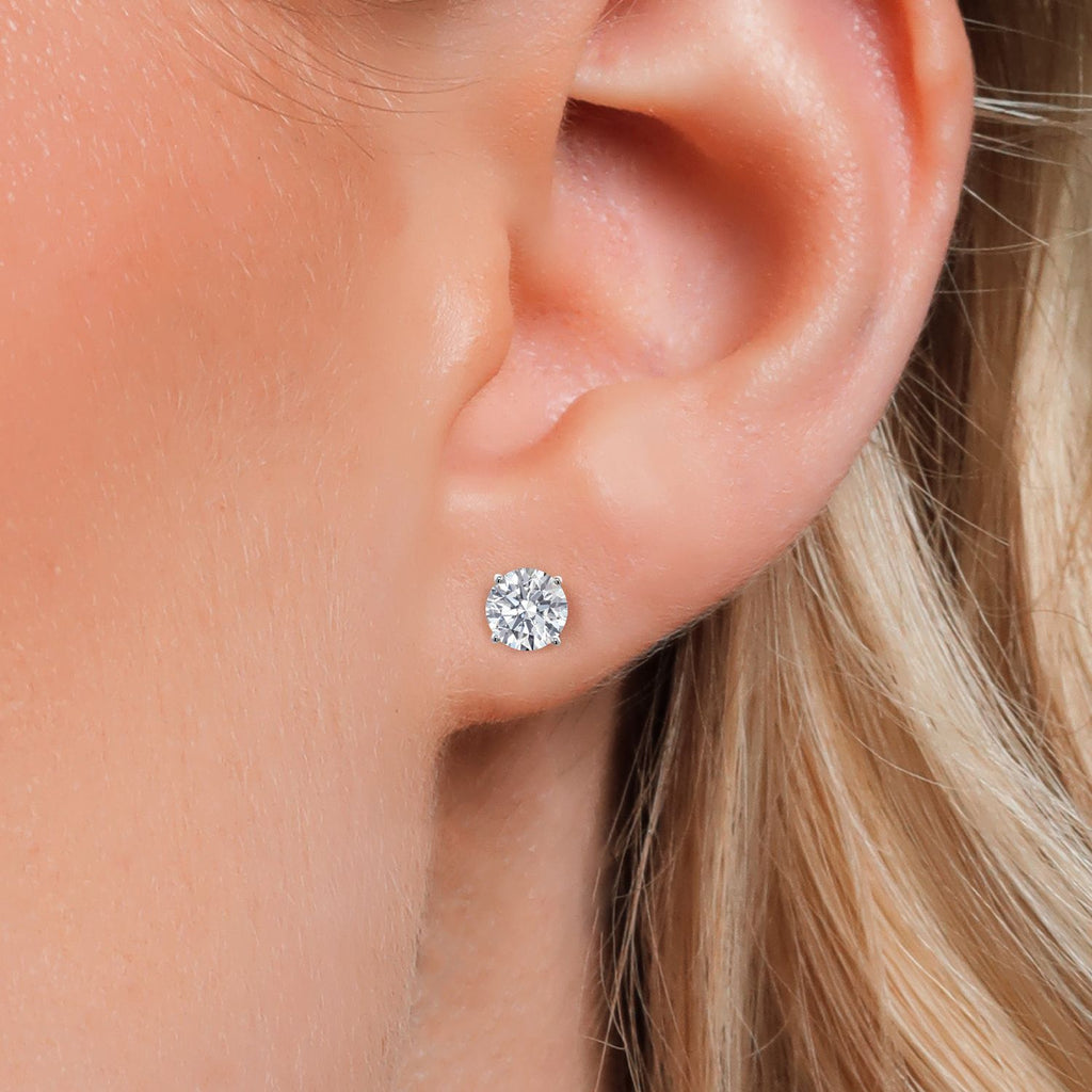Earrings in 14K White Gold