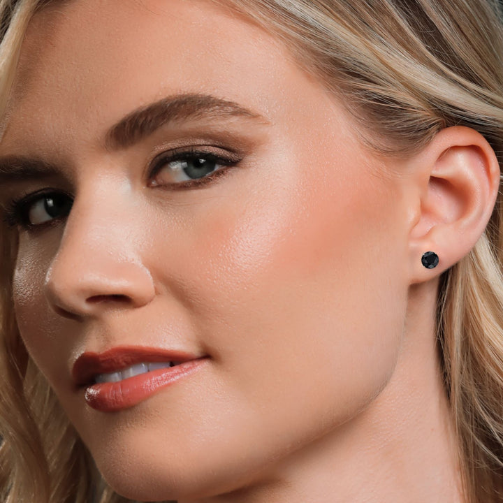 Earrings in 14K White Gold