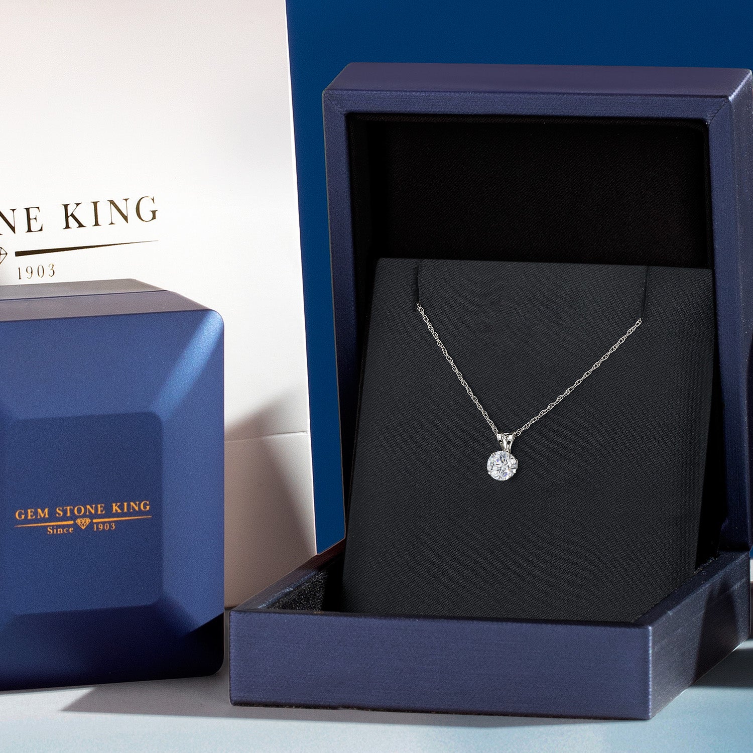 Pendant in 14K White Gold