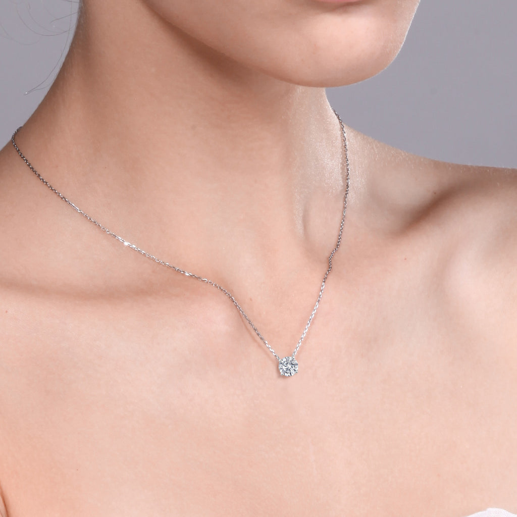Necklace in 18K White Gold