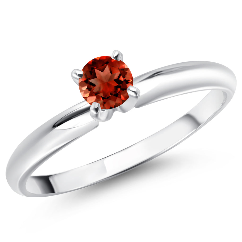 Garnet - January_8_Ring in 14K White Gold