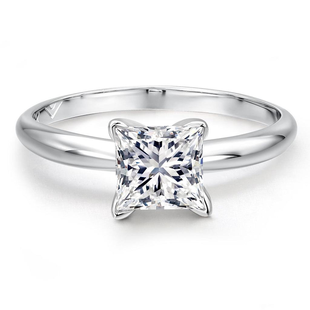 Ring in 14K White Gold