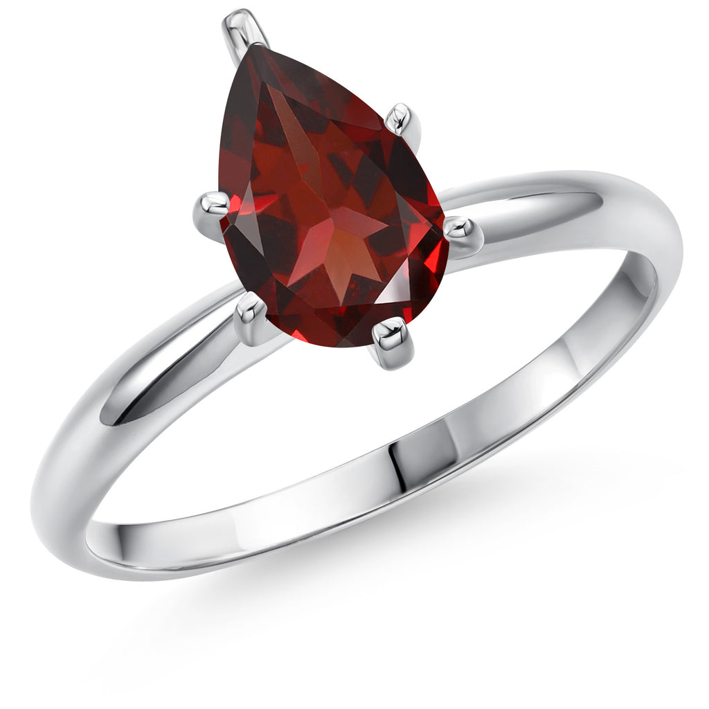 Garnet - January_7_Ring in 14K White Gold