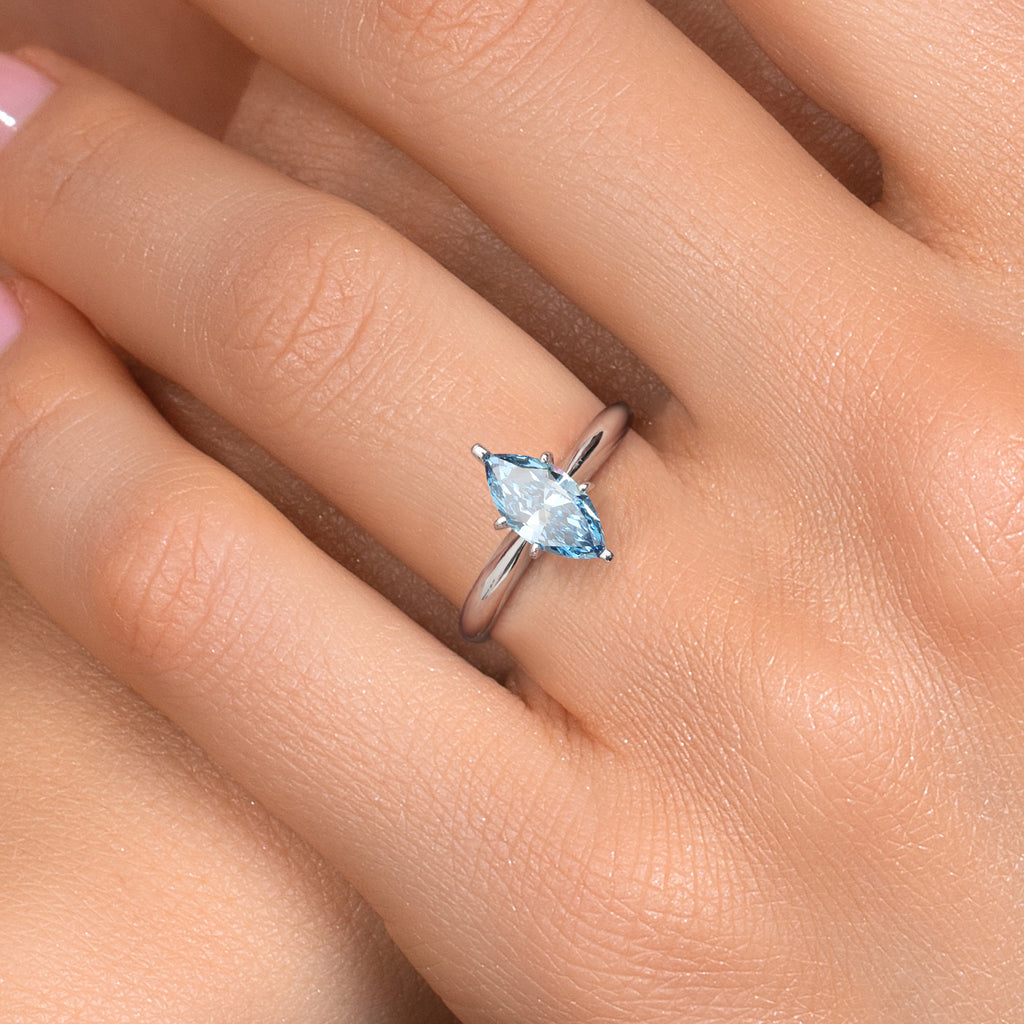 Ring in 14K White Gold