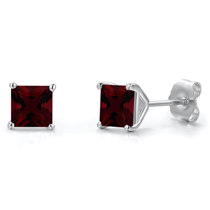 Garnet - January_Earrings in 14K White Gold