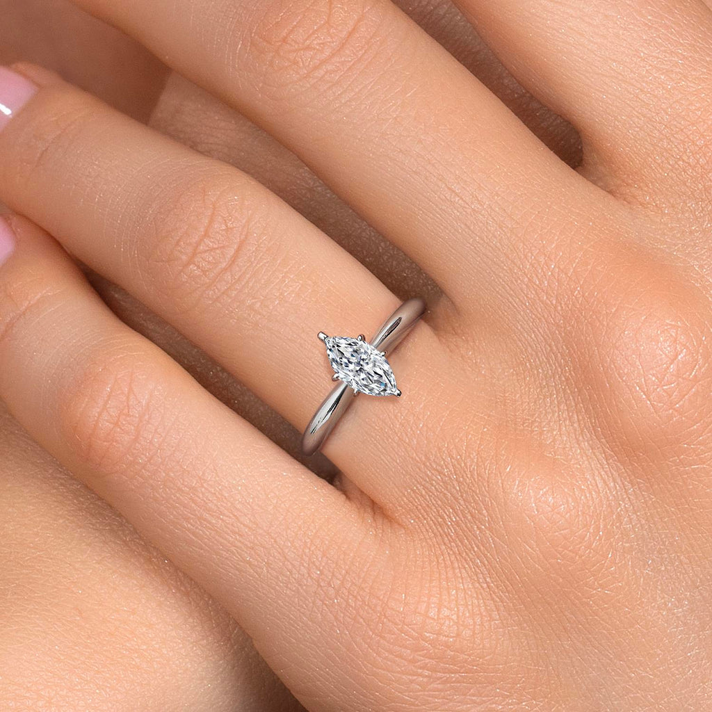 Ring in 14K White Gold