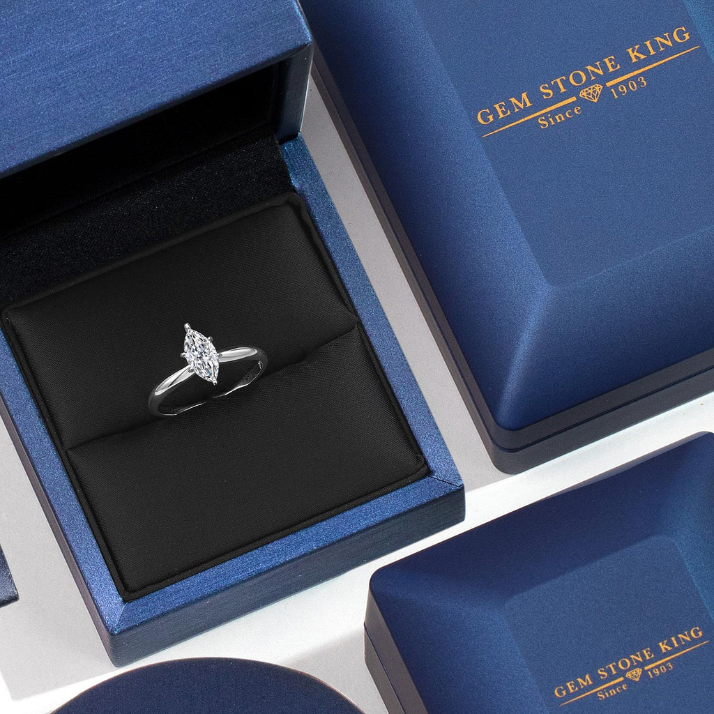 Ring in 14K White Gold