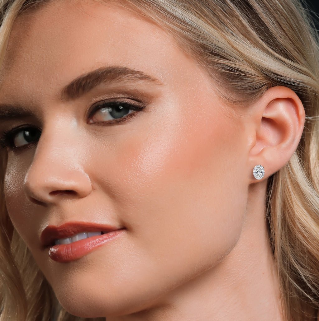 Earrings in 14K White Gold