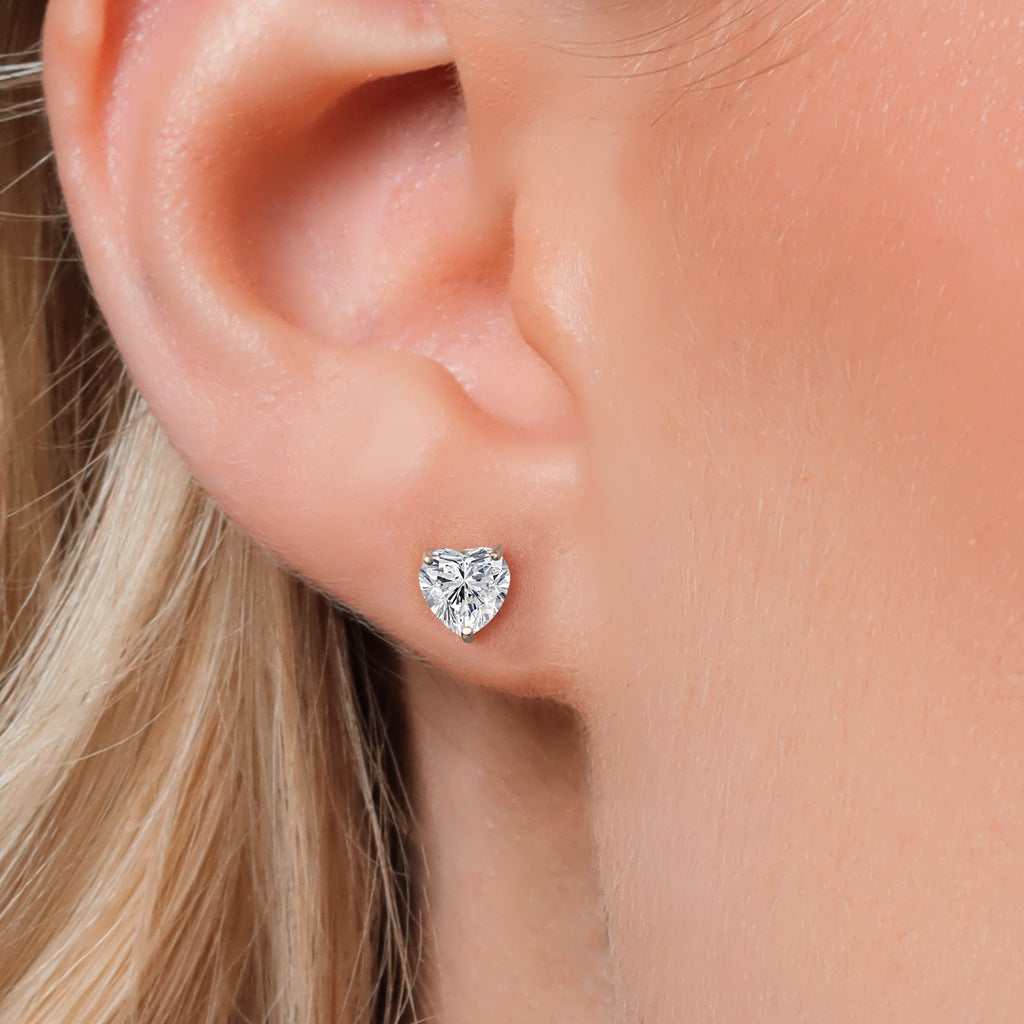 Earrings in 14K White Gold