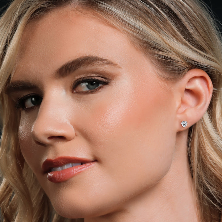 Earrings in 14K White Gold