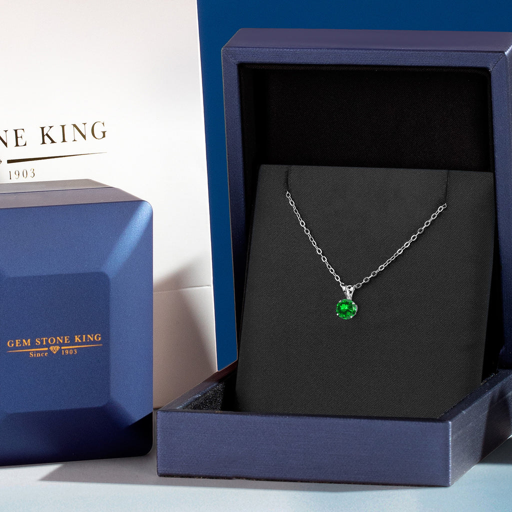 Necklace in 14K White Gold