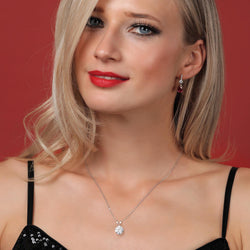Necklace in 14K White Gold