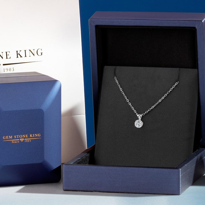 Necklace in 14K White Gold