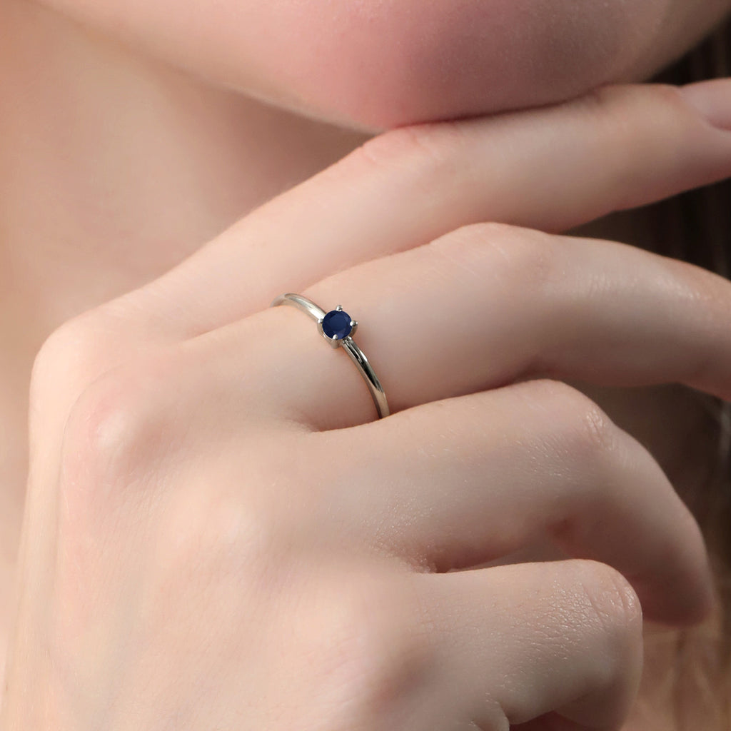 Ring in 10K White Gold
