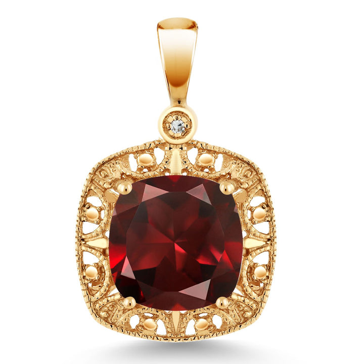Garnet_Pendant in 10K Yellow Gold