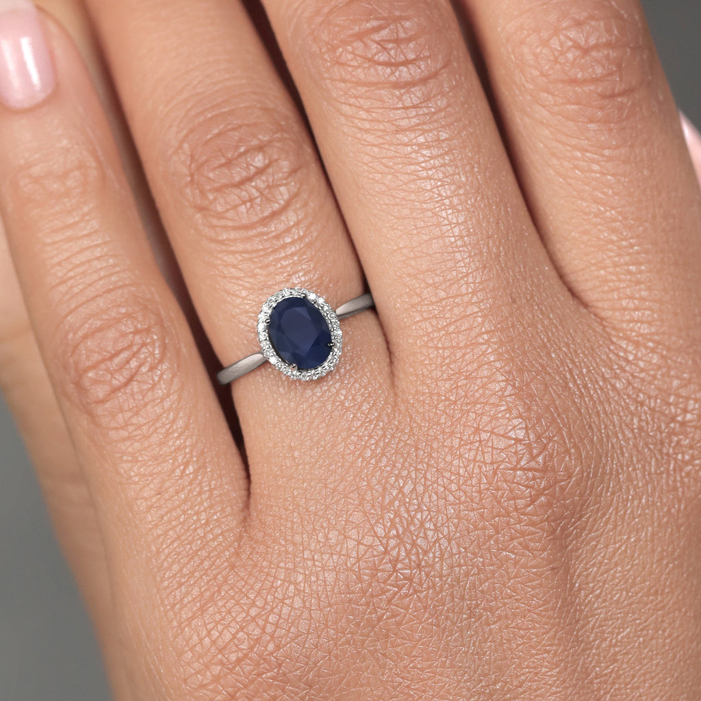 Sapphire and Diamond_Ring in 10K White Gold