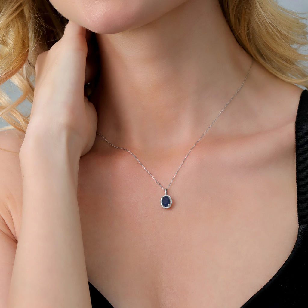 Sapphire and Diamonds_Pendant in 10K White Gold