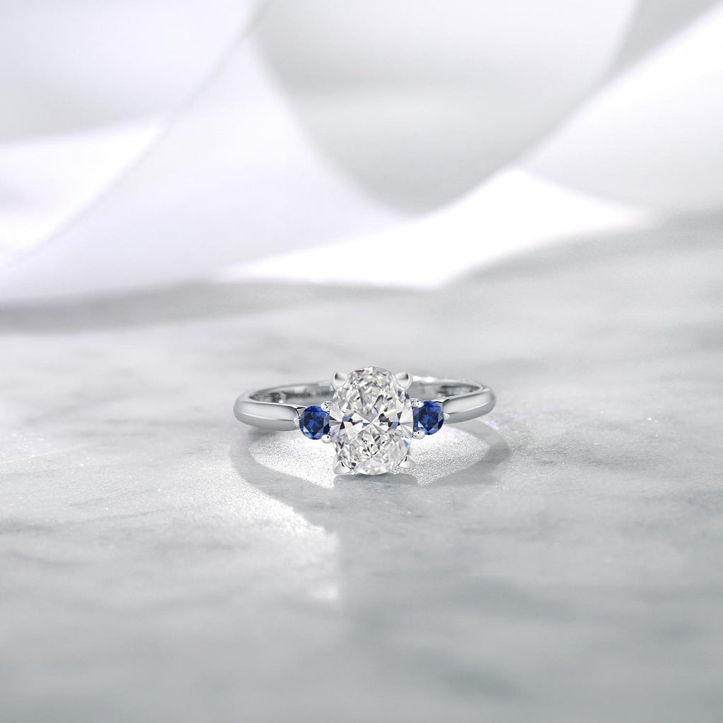 Ring in 10K White Gold