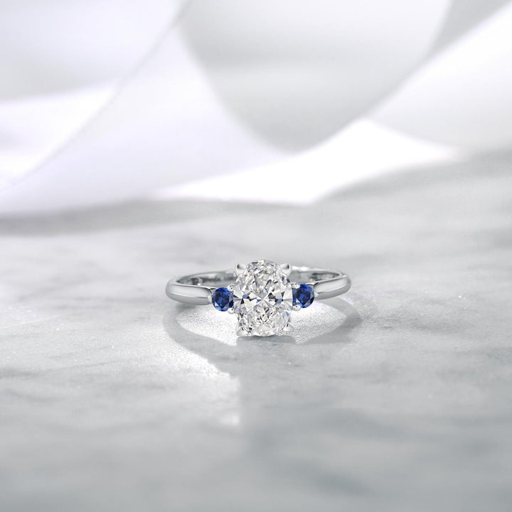 Ring in 10K White Gold