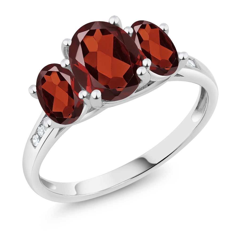 Garnet - January_8_Ring in 10K White Gold
