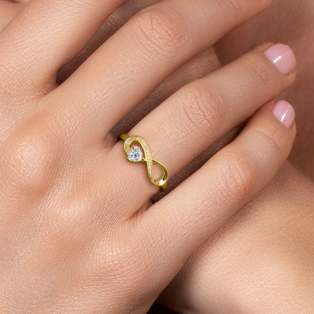 Amethyst - February_5_Ring in 10K Yellow Gold