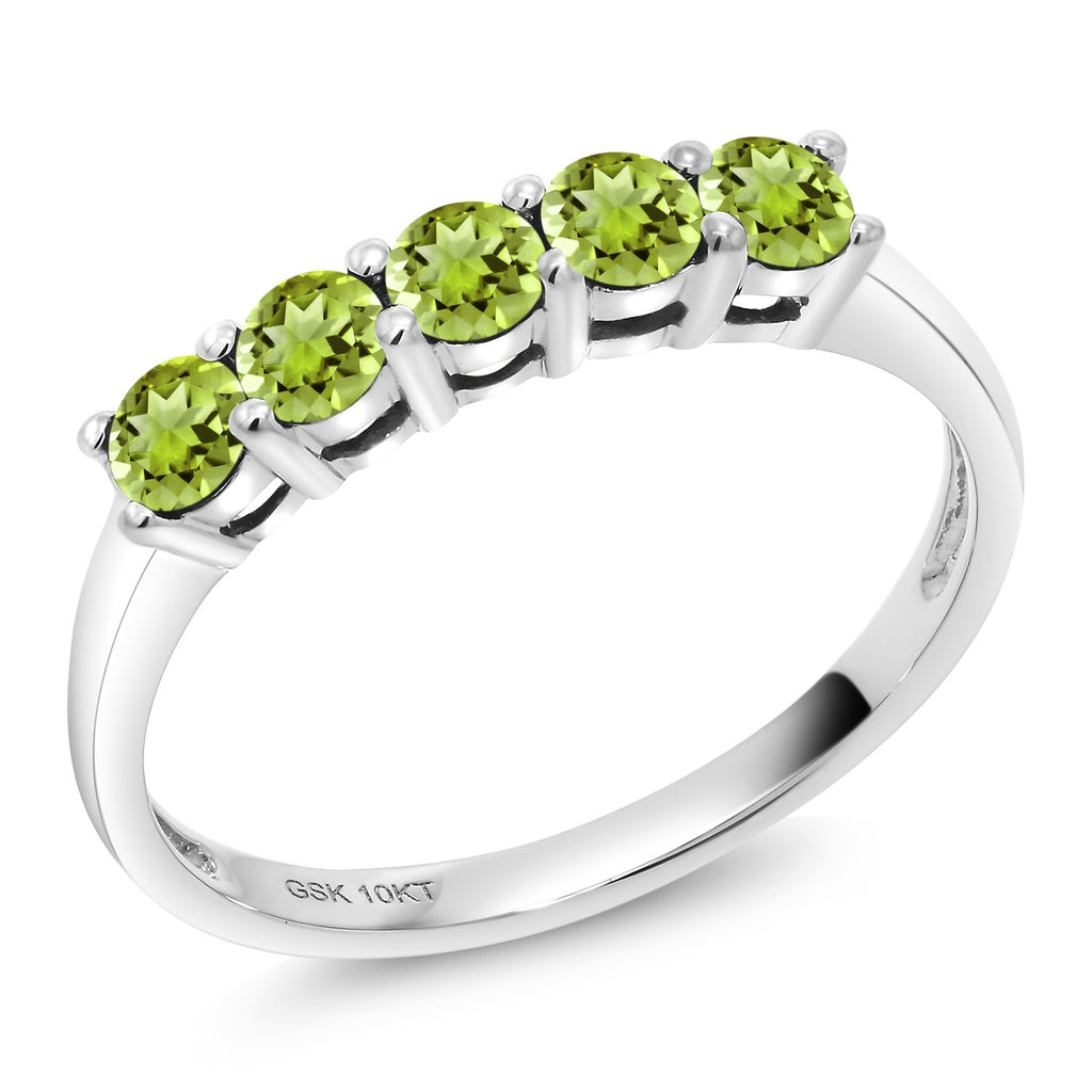 Peridot_7_Ring in 10K White Gold