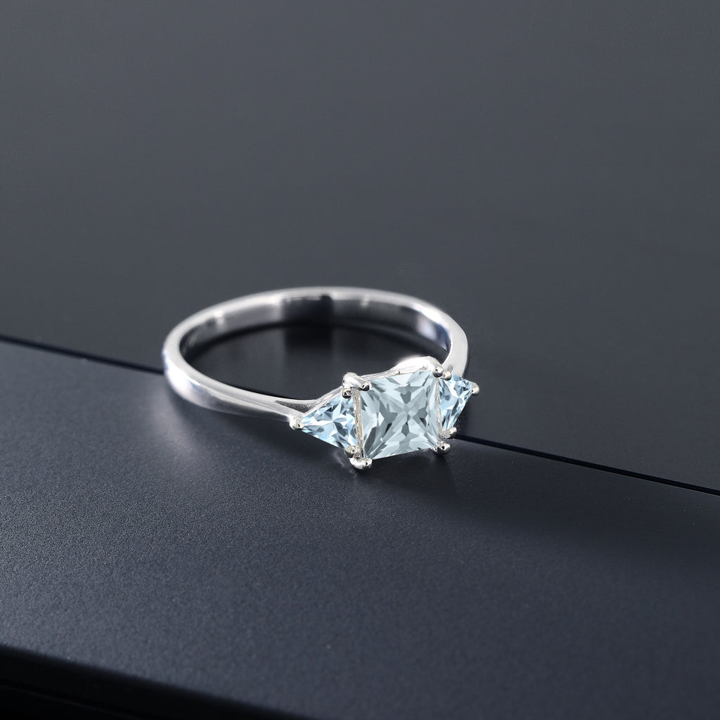 Ring in 10K White Gold