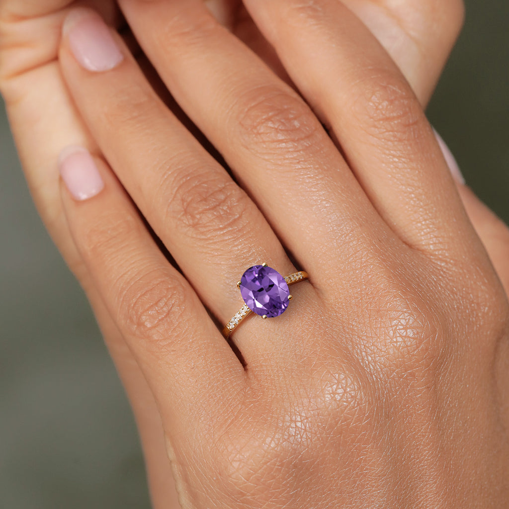 Amethyst - February_Ring in 10K Yellow Gold