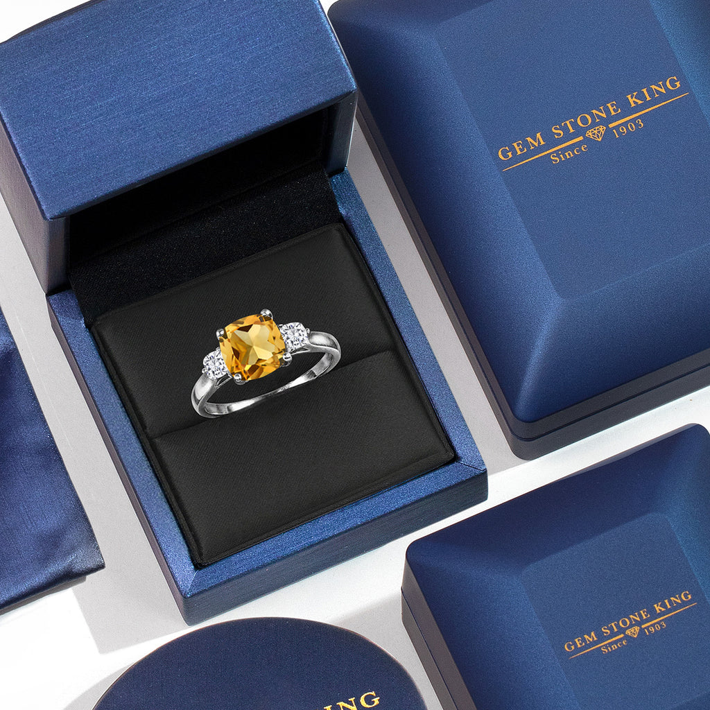 Ring in 10K White Gold