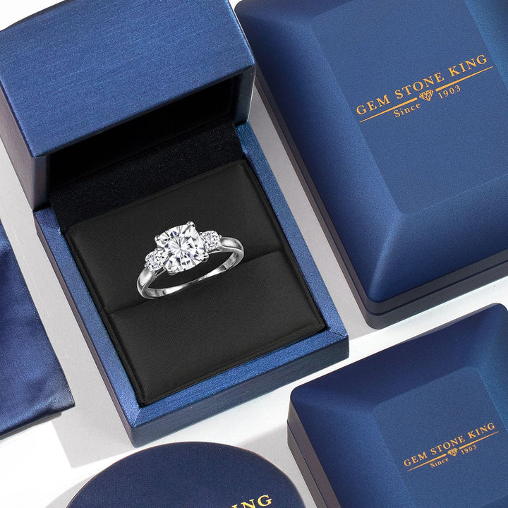 Ring in 10K White Gold