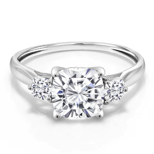 Ring in 10K White Gold