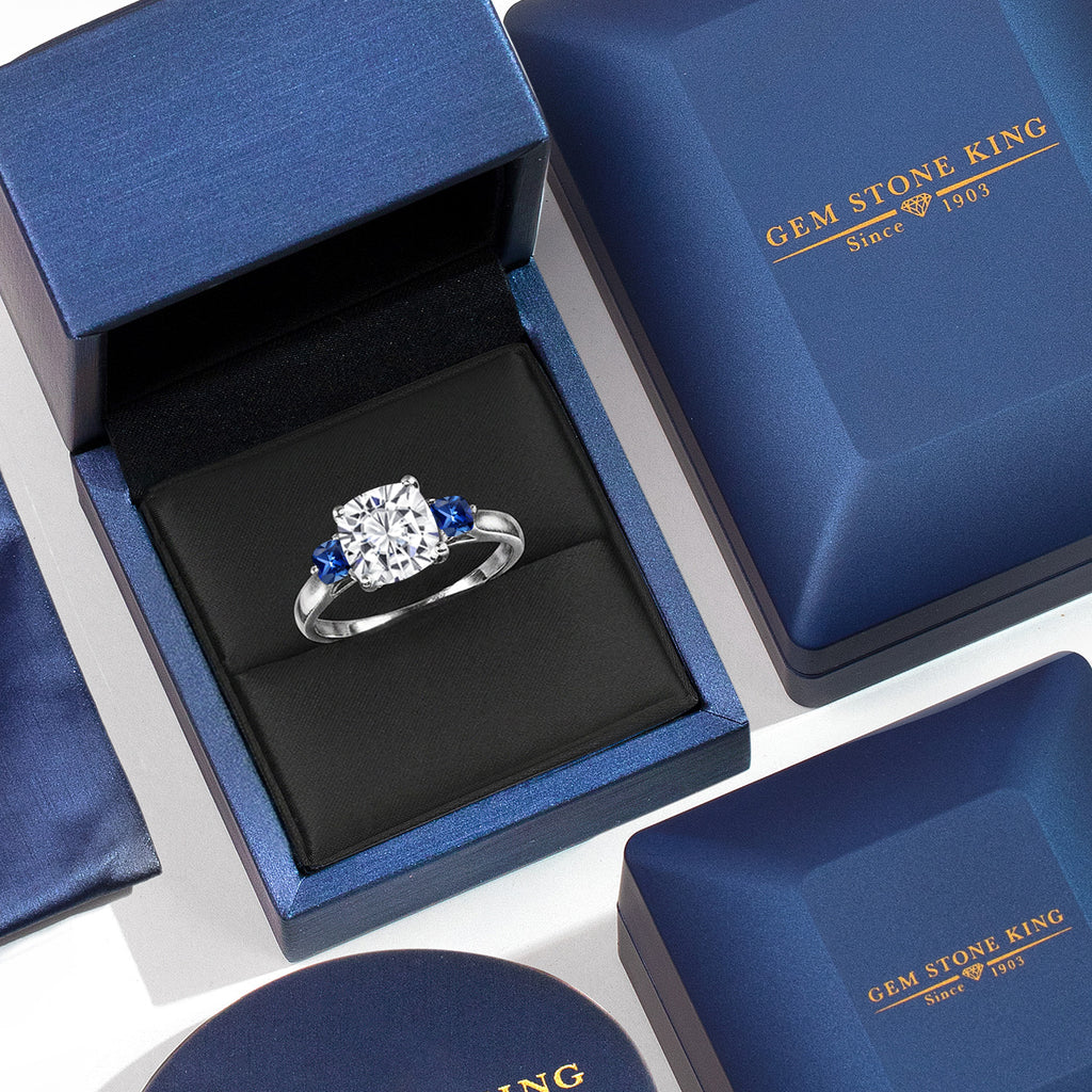 Ring in 10K White Gold