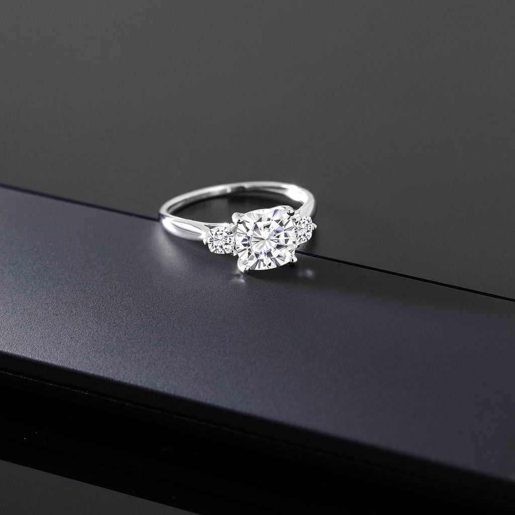 Ring in 10K White Gold