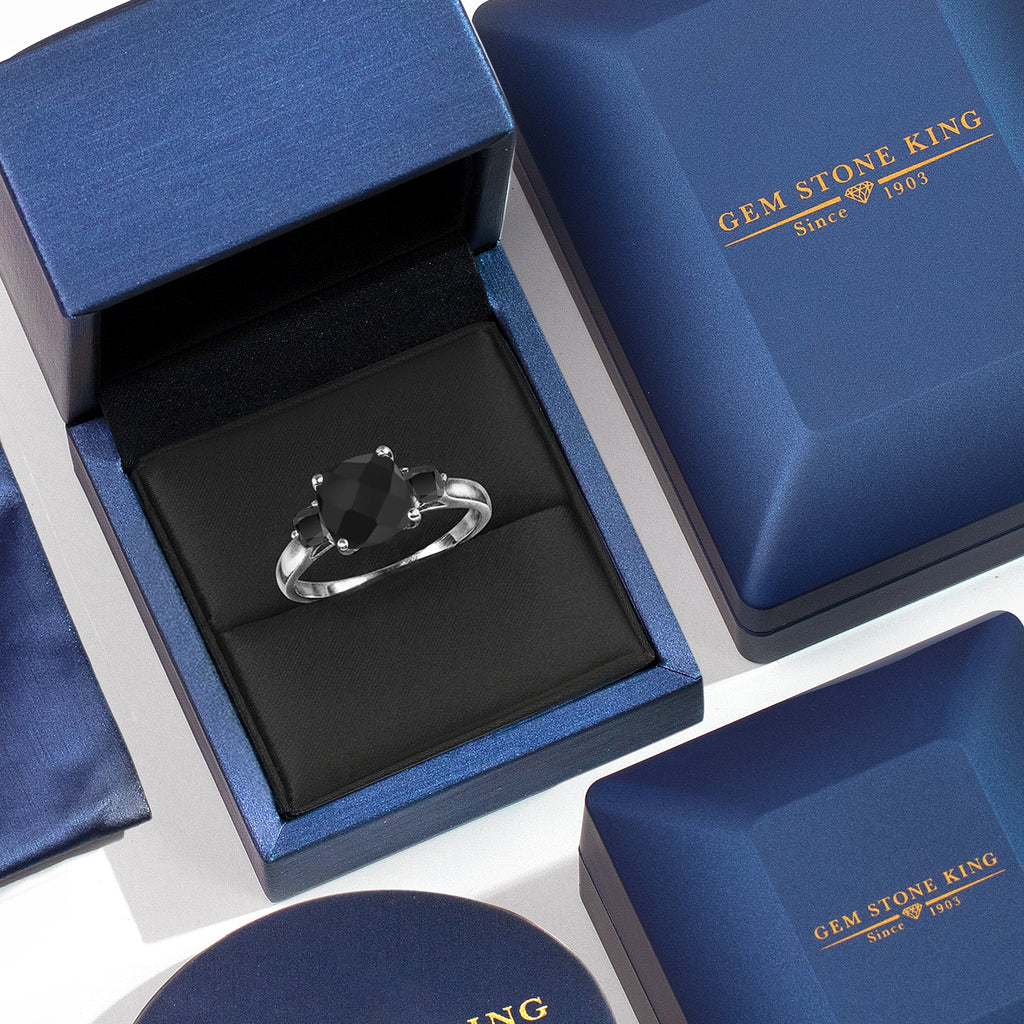 Ring in 10K White Gold