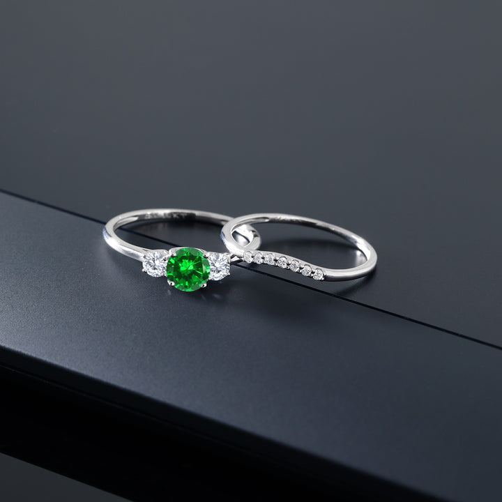 Ring in 10K White Gold
