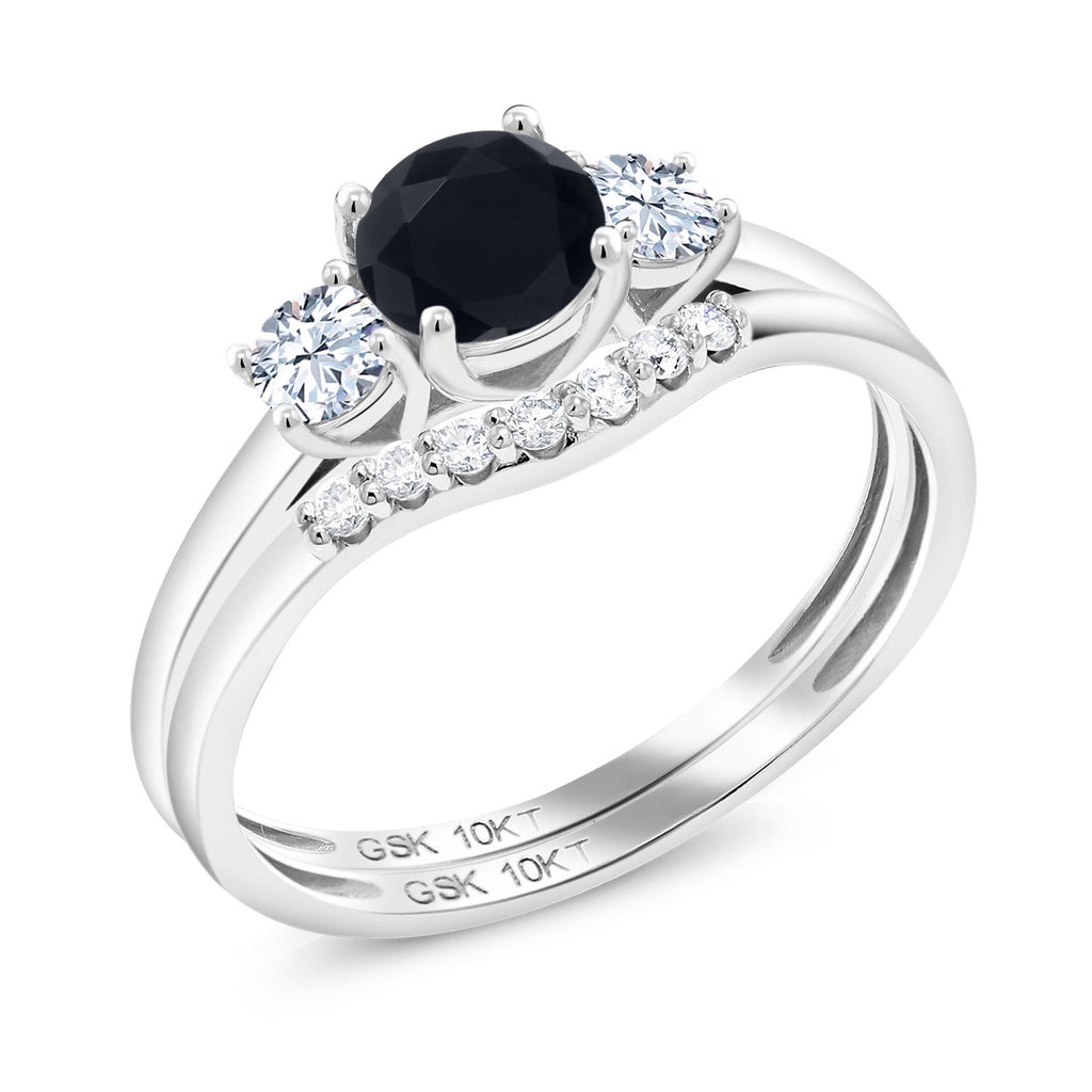 Onyx - December_9_Ring in 10K White Gold