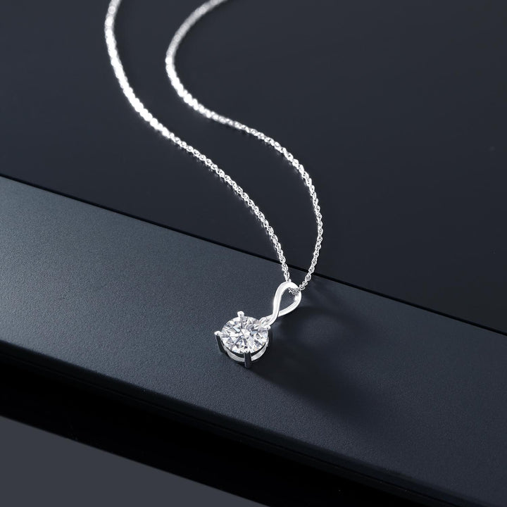 Pendant in 10K White Gold