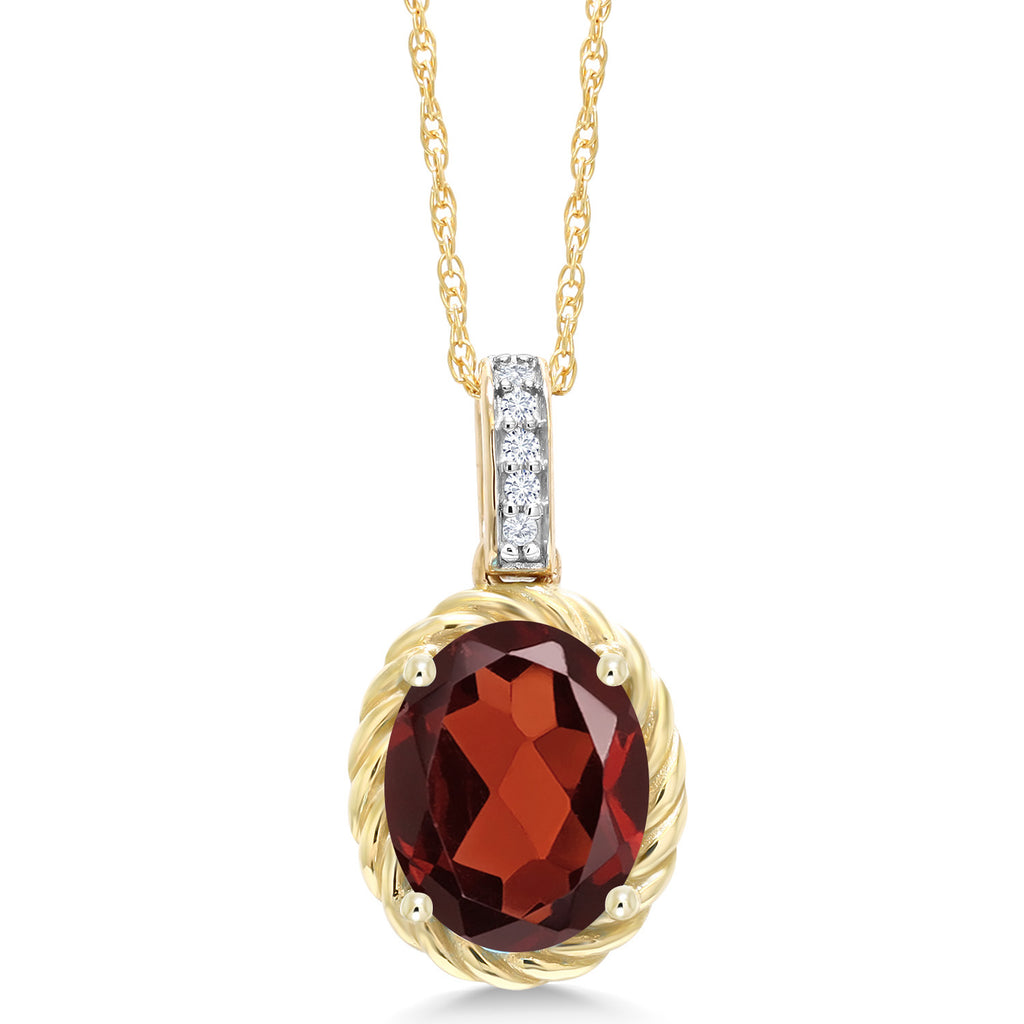 Garnet - January_Pendant in 10K Yellow Gold