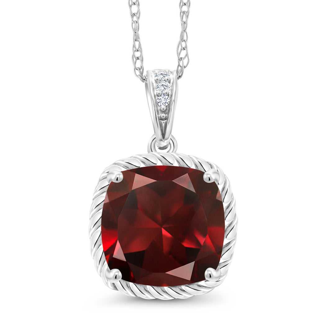 Garnet - January_Pendant in 10K White Gold